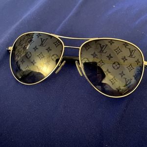 Louis Vuitton LOGO CONSPIRATION PILOTE SIL